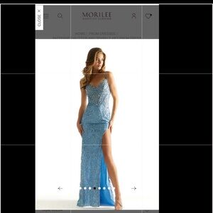 Mori Lee prom dress unaltered size 4
